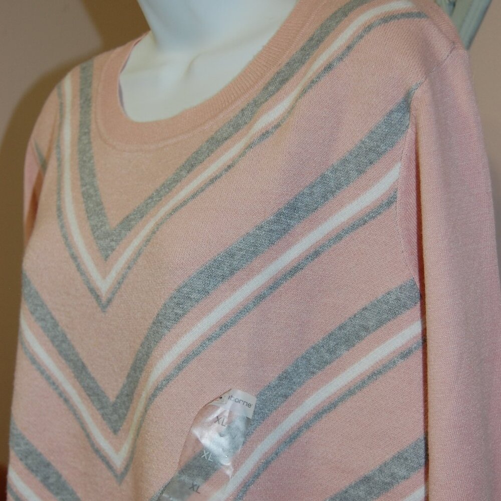Liz Claiborne, Chevron stripe, pink sweater - Picture 4 of 8